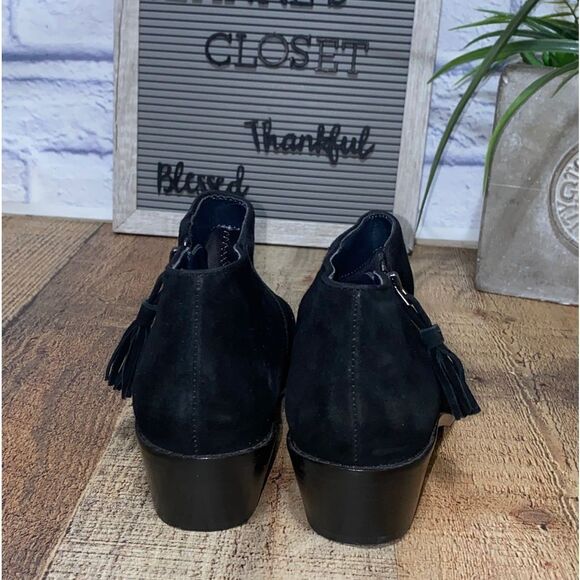 Women’s Vionic Serena Black Suede Leather Zip Up Heeled Ankle Bootie, Size 6 - Picture 2 of 12